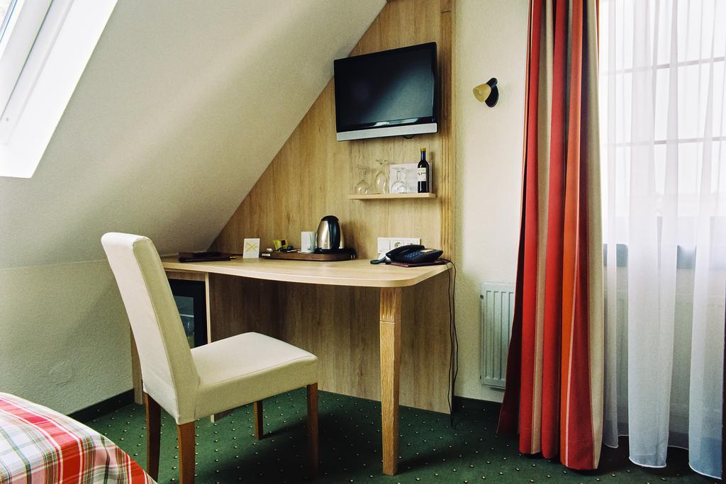 Hotel Garni Schick Bad Homburg vor der Hoehe Room photo